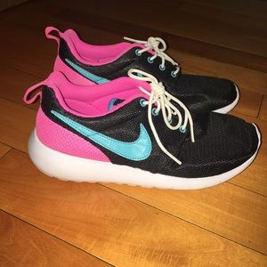 Nike Women’s Roshe One’s